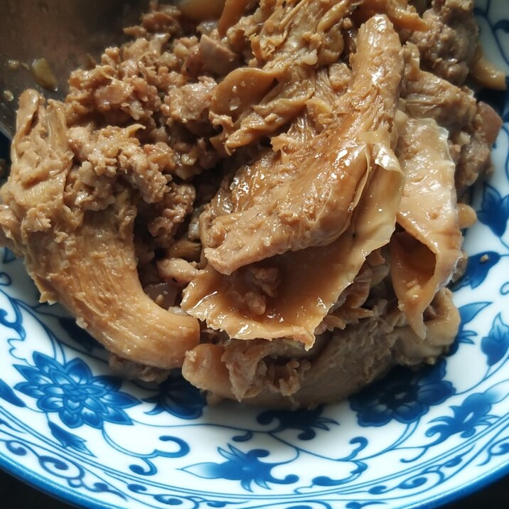 ひらたけと豚挽き肉のバター醤油炒め